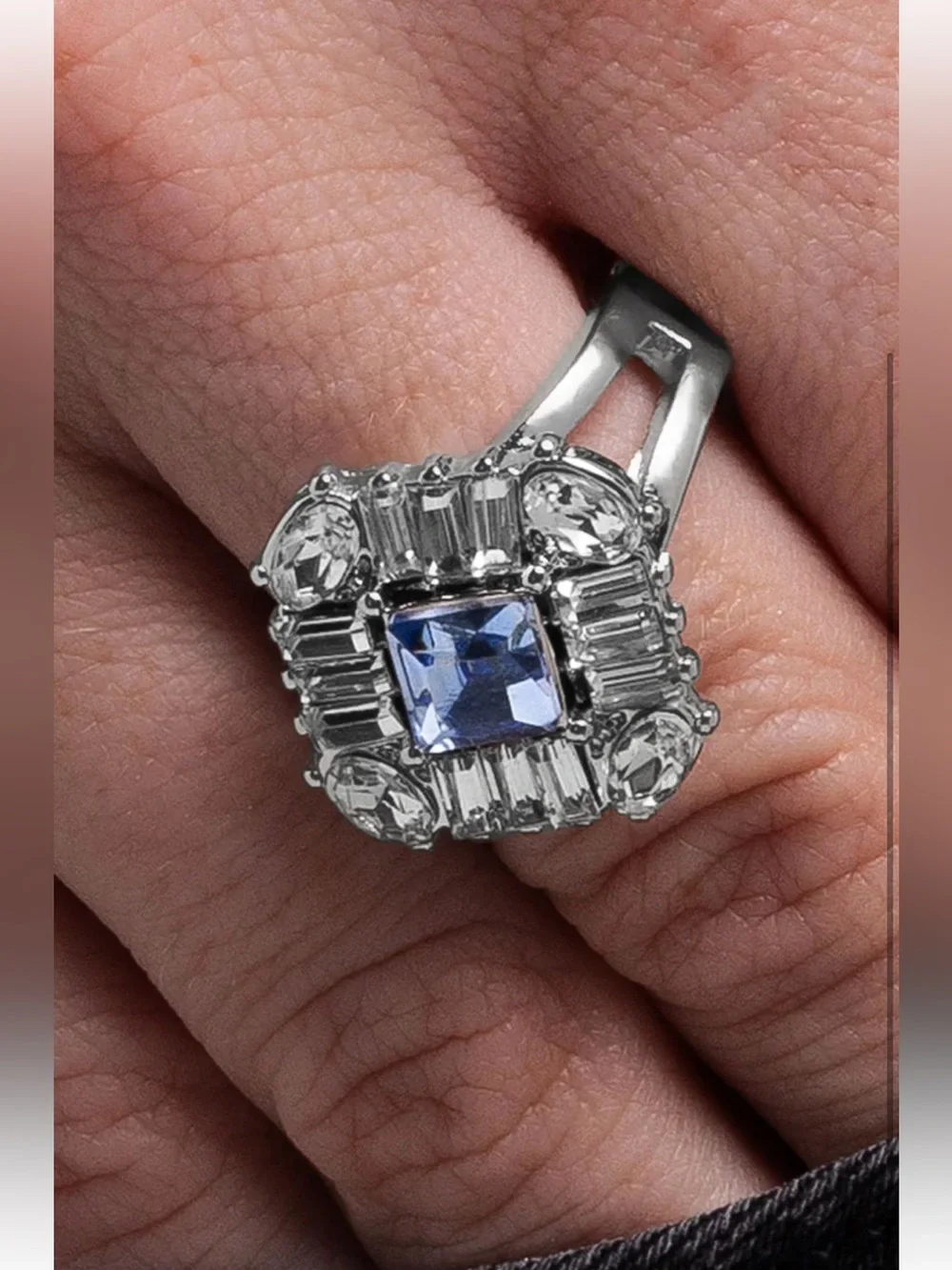 Square Blue Center Gem Fashion Ring - paparazzi elastic around the finger band